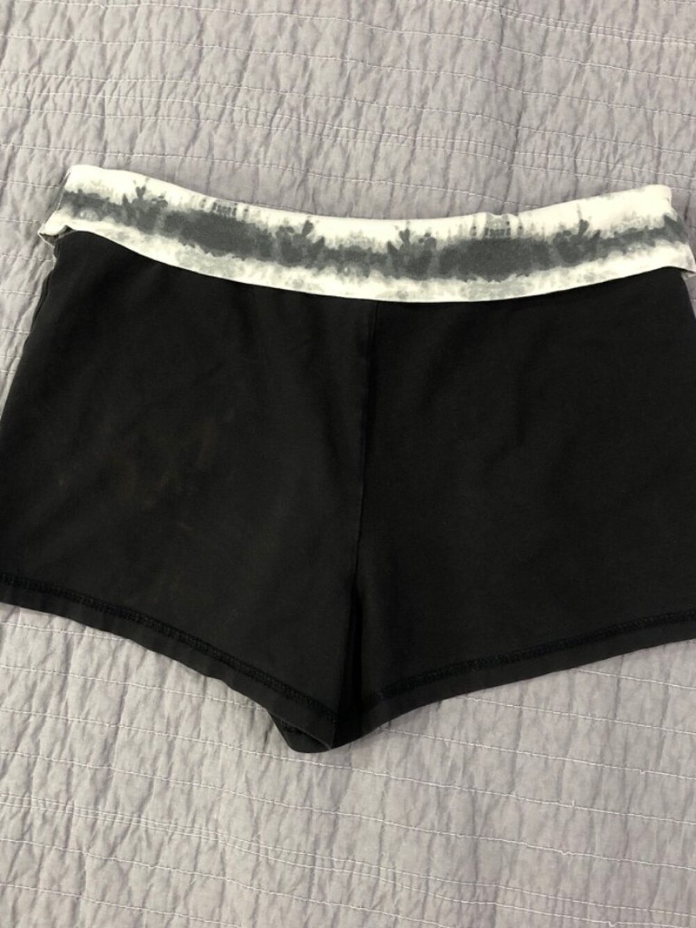 4/$15 No Boundaries Shorts Women Medium Black Tie Dye Fold Over Active Y2K